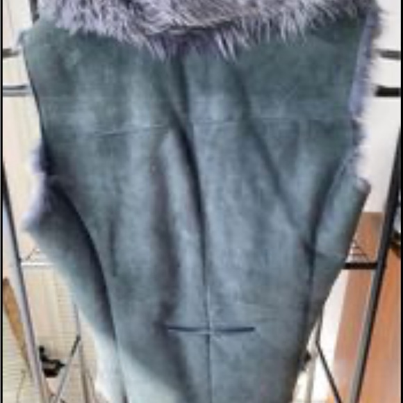 RIZAL real Fur and real leather vest 
Blue grey - Picture 8 of 9